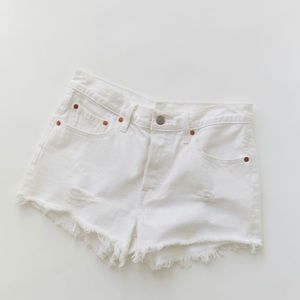 Levi’s 501 Denim Cutoff